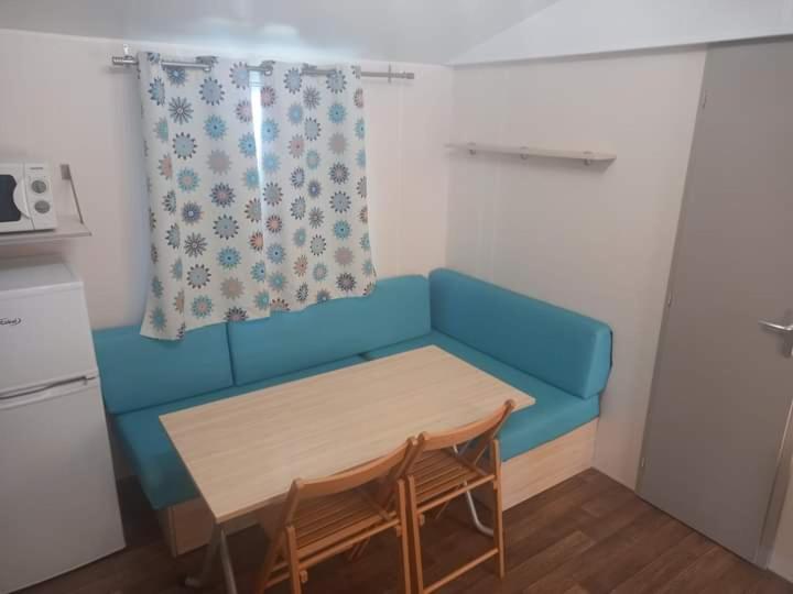 Hotel Famille Peeters Camiers Exterior foto